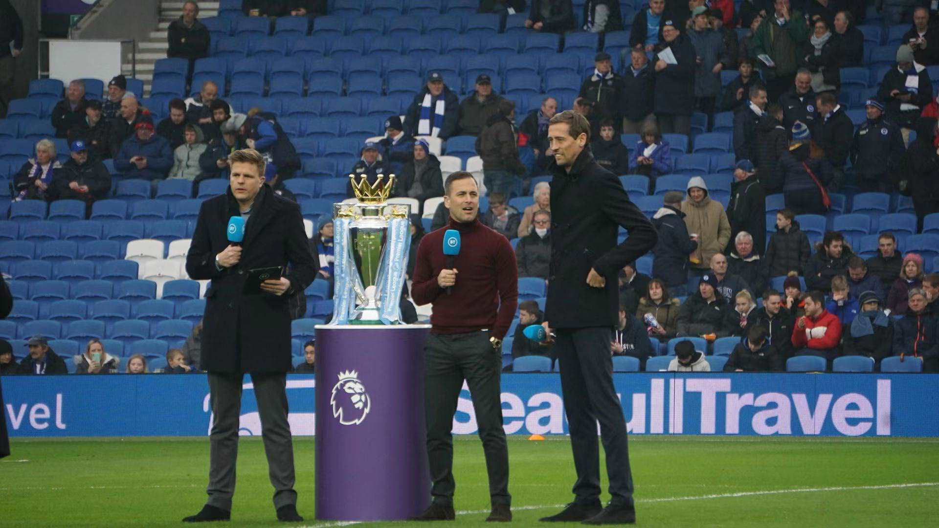 在西部加强 在西部加强